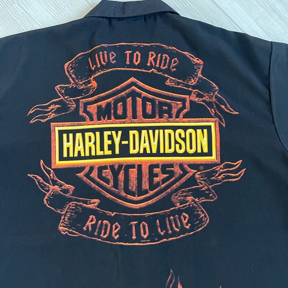Vintage Harley Davidson Flame Button Up - Picture 8 of 9